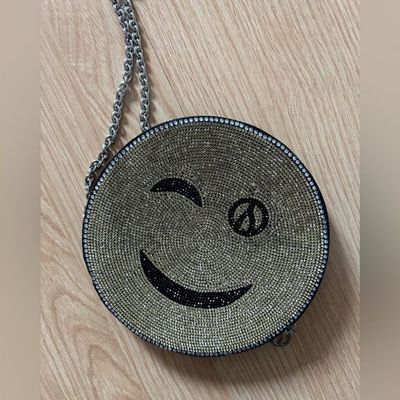 smiley face purse brand new - Picture 6 of 9